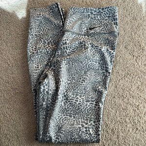 Nike leggings